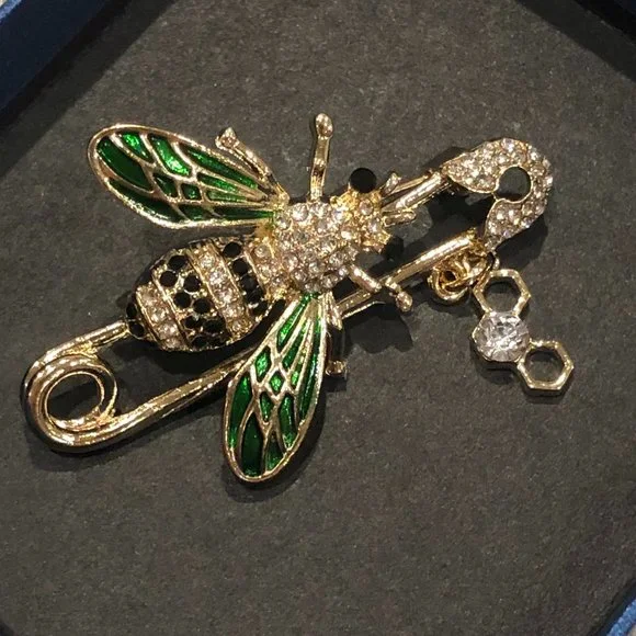 Bee Pin Brooch - Picture 4 of 5